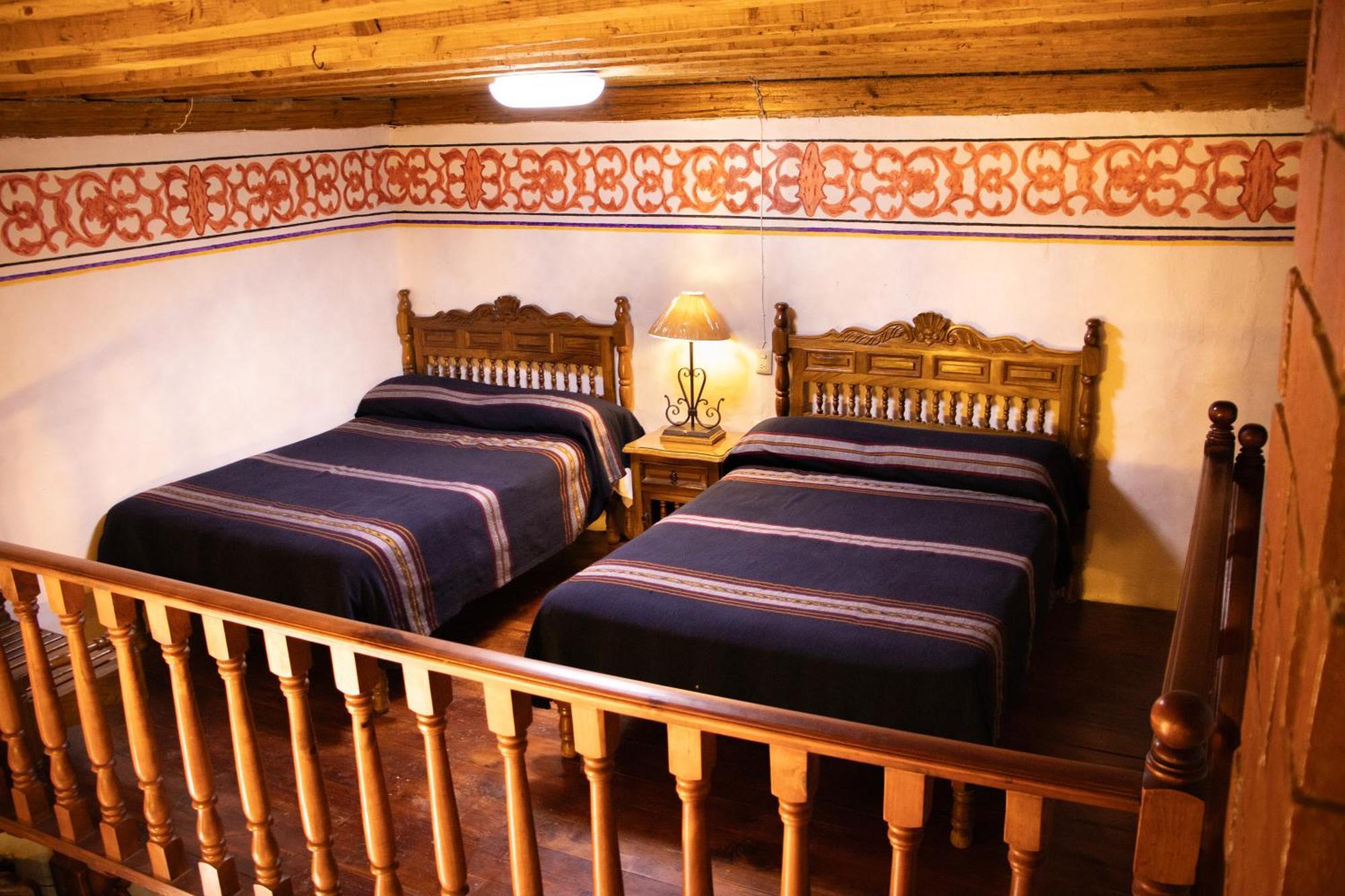 Hotel Los Escudos Pátzcuaro Exterior foto