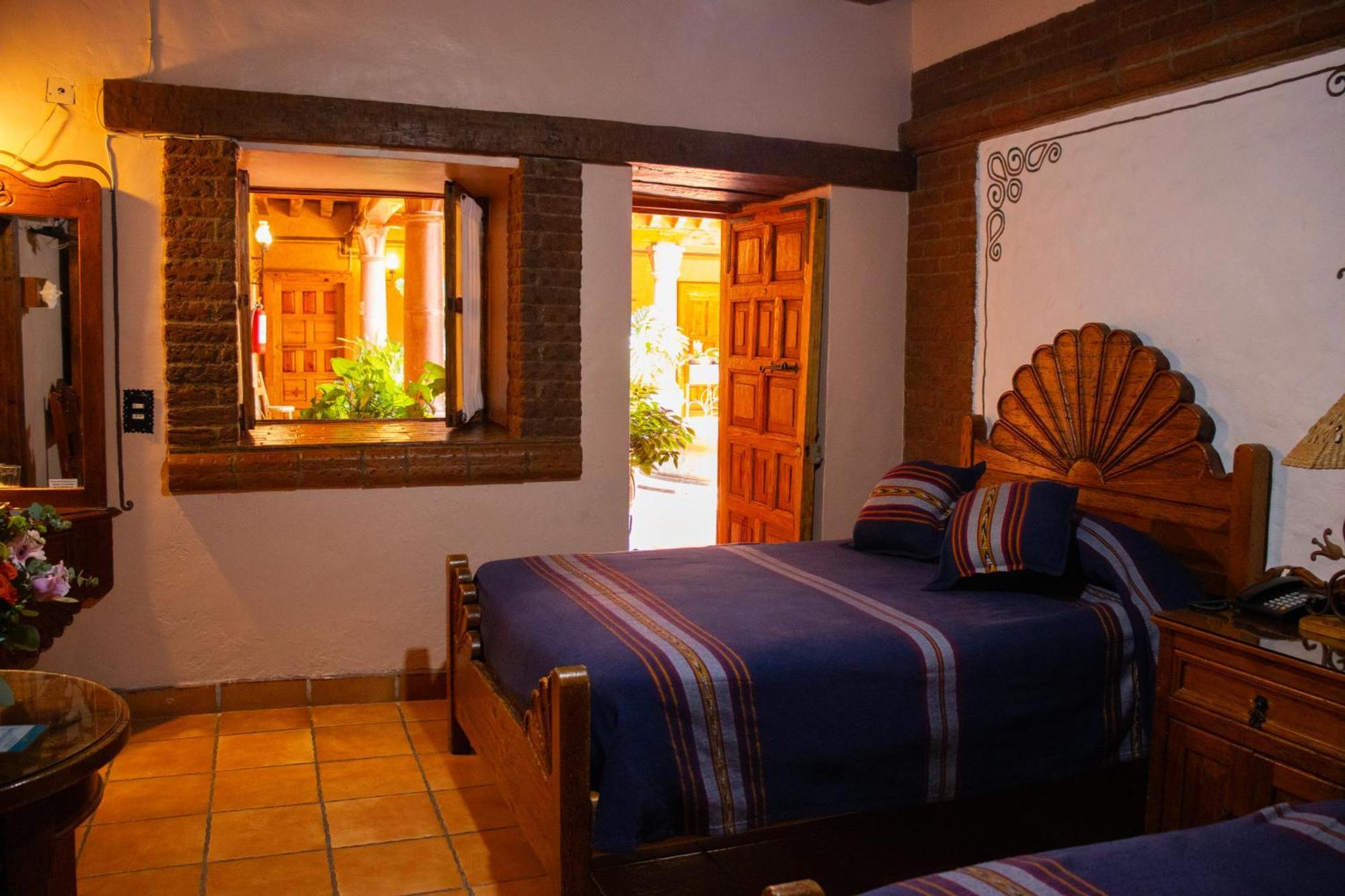Hotel Los Escudos Pátzcuaro Exterior foto