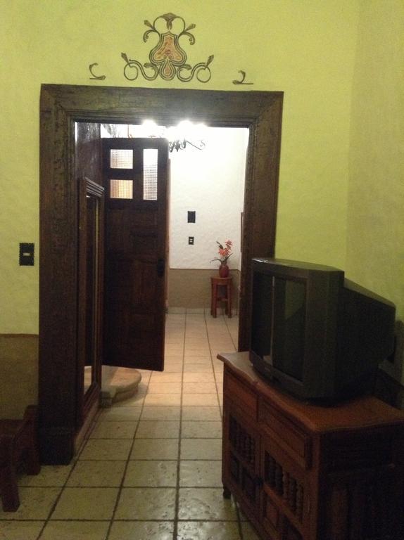 Hotel Los Escudos Pátzcuaro Exterior foto