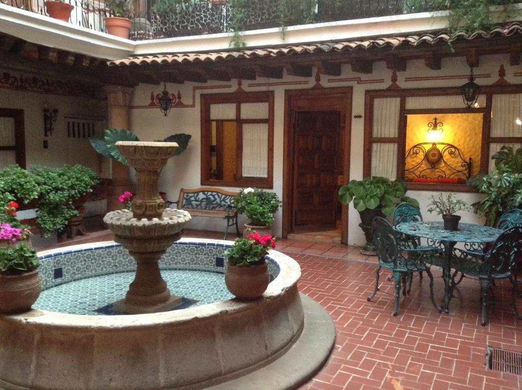 Hotel Los Escudos Pátzcuaro Exterior foto