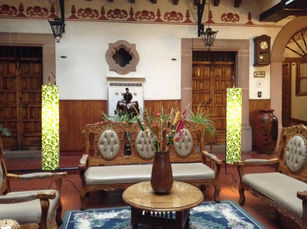 Hotel Los Escudos Pátzcuaro Exterior foto